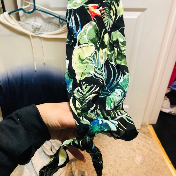 Ruby Jenna palm jumpsuit. Open tie jogger leg - Picture 3 of 3